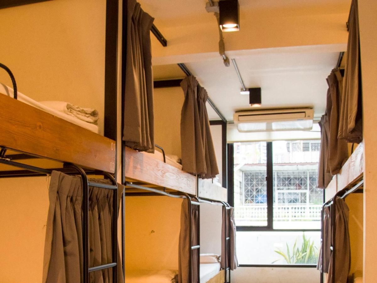 בנגקוק Holy Sheet Hostel מראה חיצוני תמונה