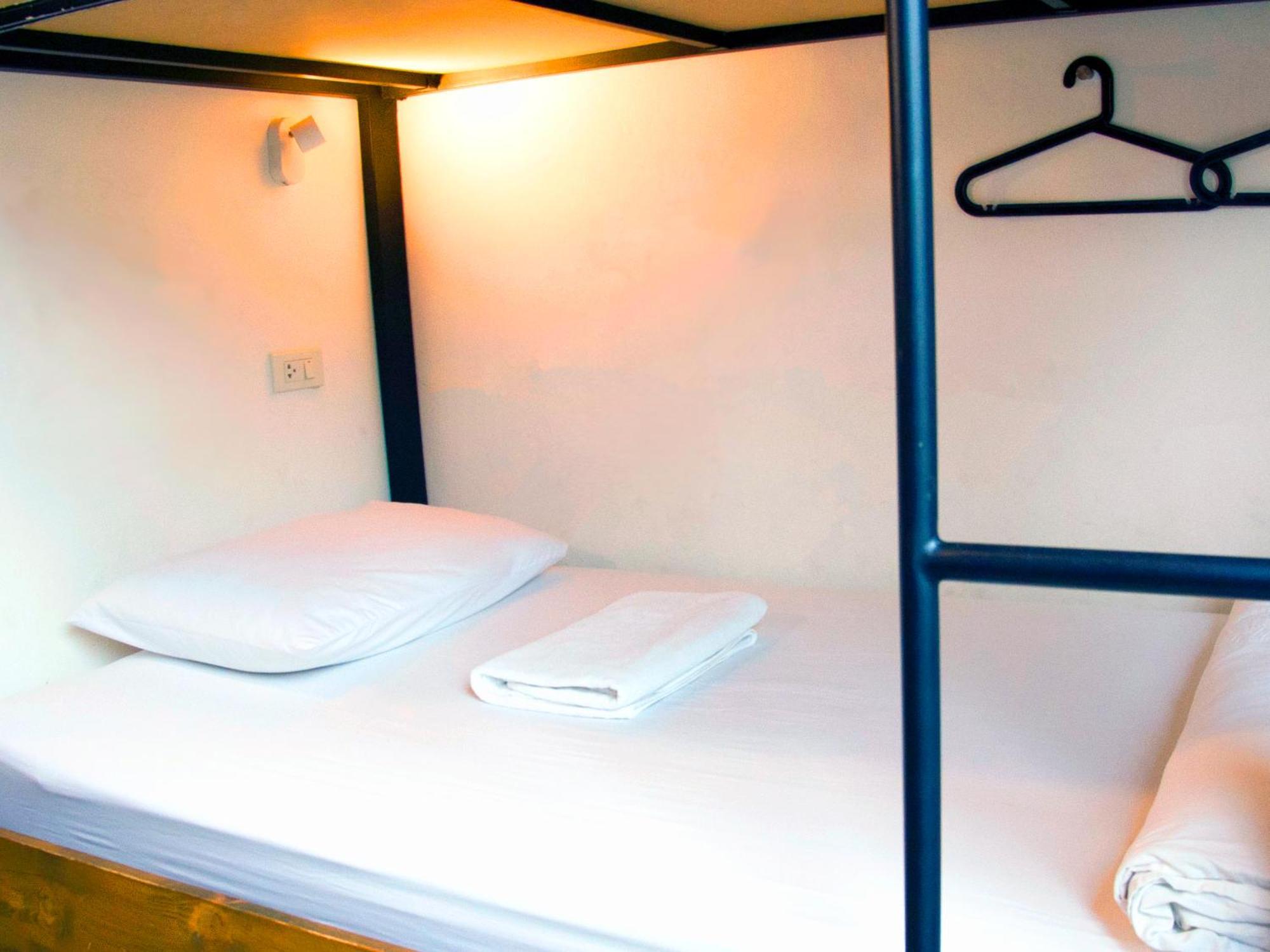 בנגקוק Holy Sheet Hostel חדר תמונה